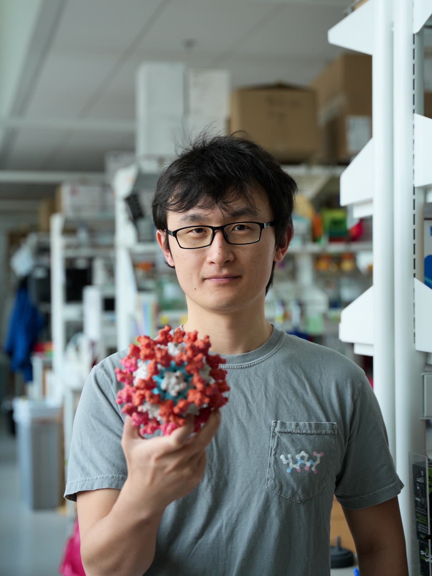 Bingxu Liu in the lab